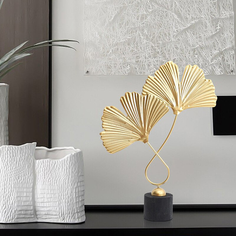 Creative Golden Floral Leaves Ornament Elegant Statuette For Modern Living Room Table Sideboard Bookshelf Mantelpiece Decoration Nordic Home Interior Styling