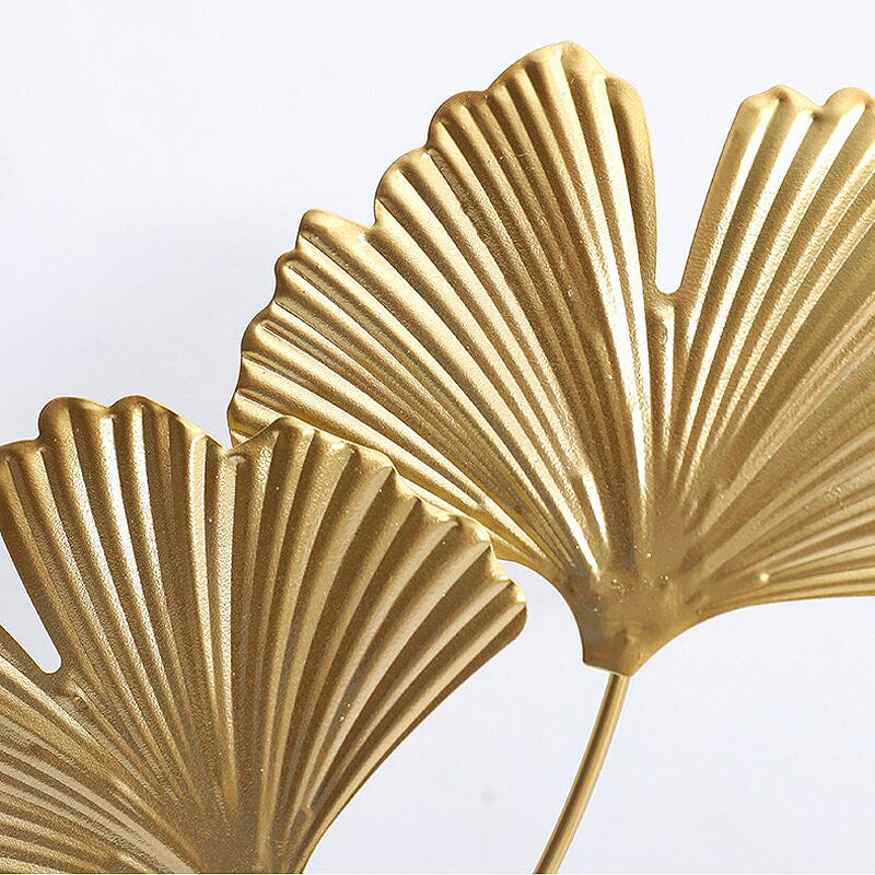 Creative Golden Floral Leaves Ornament Elegant Statuette For Modern Living Room Table Sideboard Bookshelf Mantelpiece Decoration Nordic Home Interior Styling